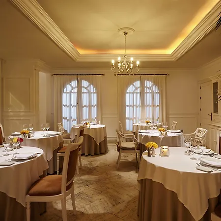ホテル The Touch Puerto Banus 4*
